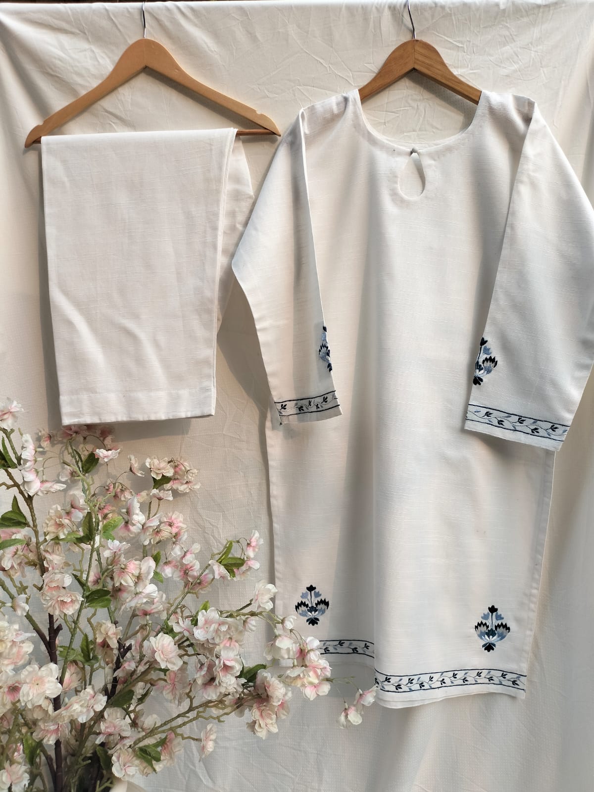 Chadni-2pc stitched